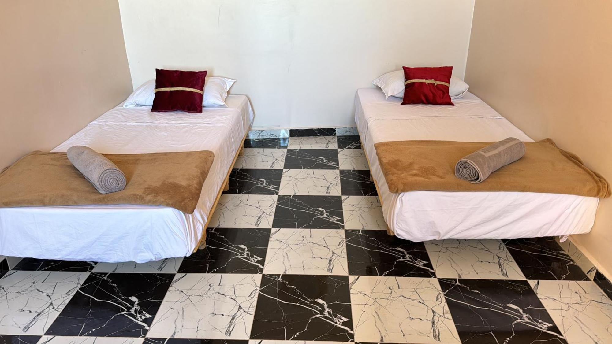 אימסואן Soraya Guest House Surf Camp & Restaurant מראה חיצוני תמונה